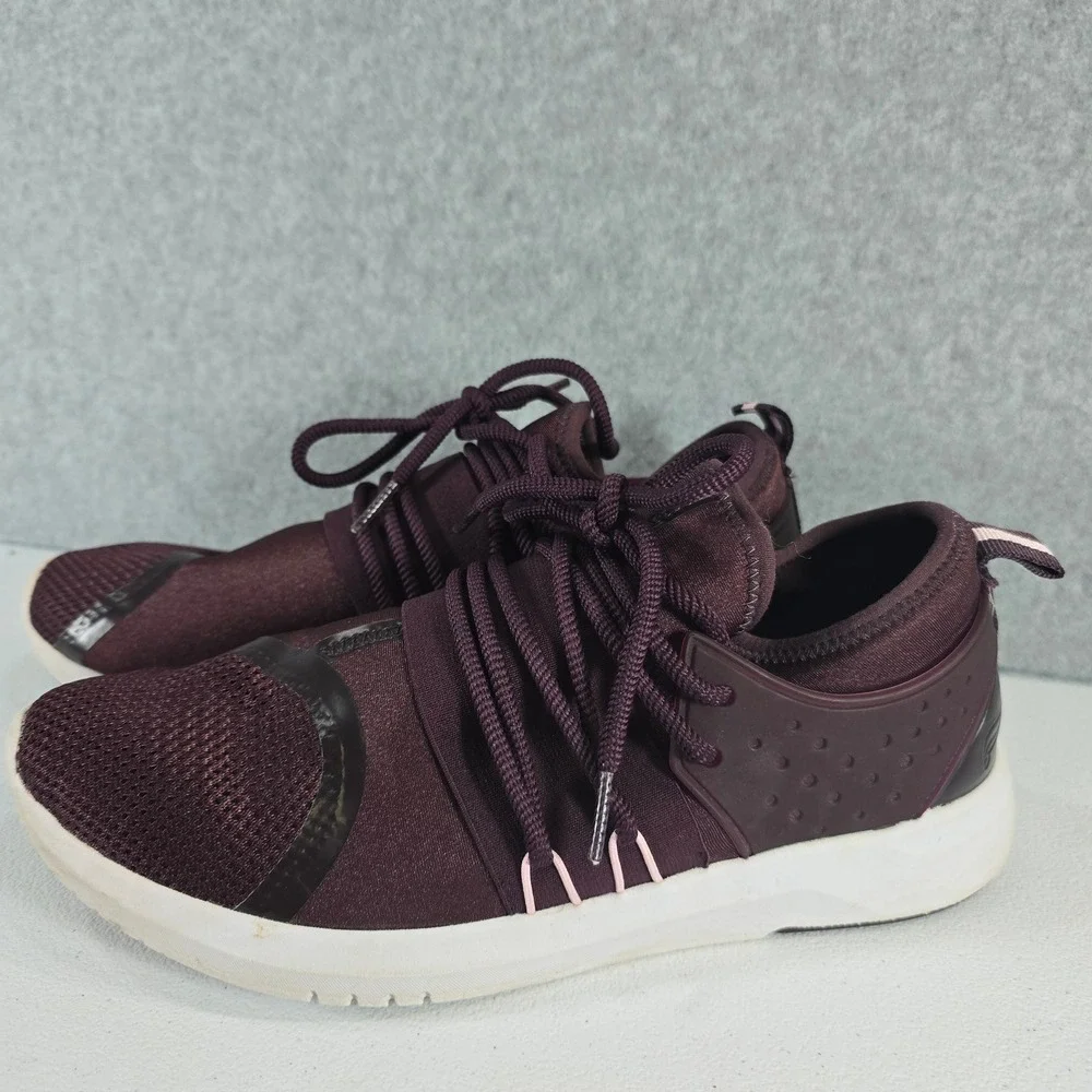 Fabletics Pismo Performance Sneaker Womens 9 Burgundy Training Shoes Mesh Low
